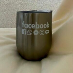 Rare Facebook travel mug NWB